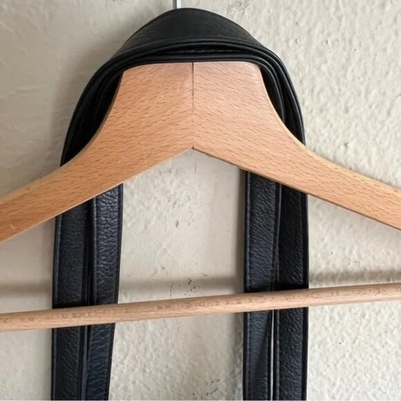 BAGGU Black Leather Basic Tote Bag - Picture 6 of 10